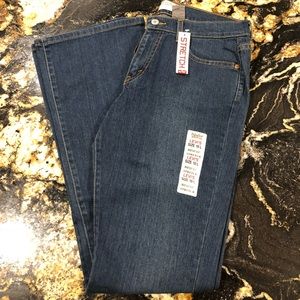 NWT Levi’s 515 size 10 Long stretch bootcut jeans